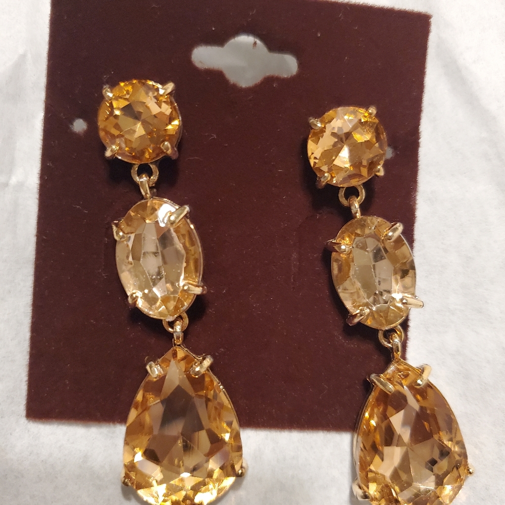 Statement earrings - Picture 2 of 2